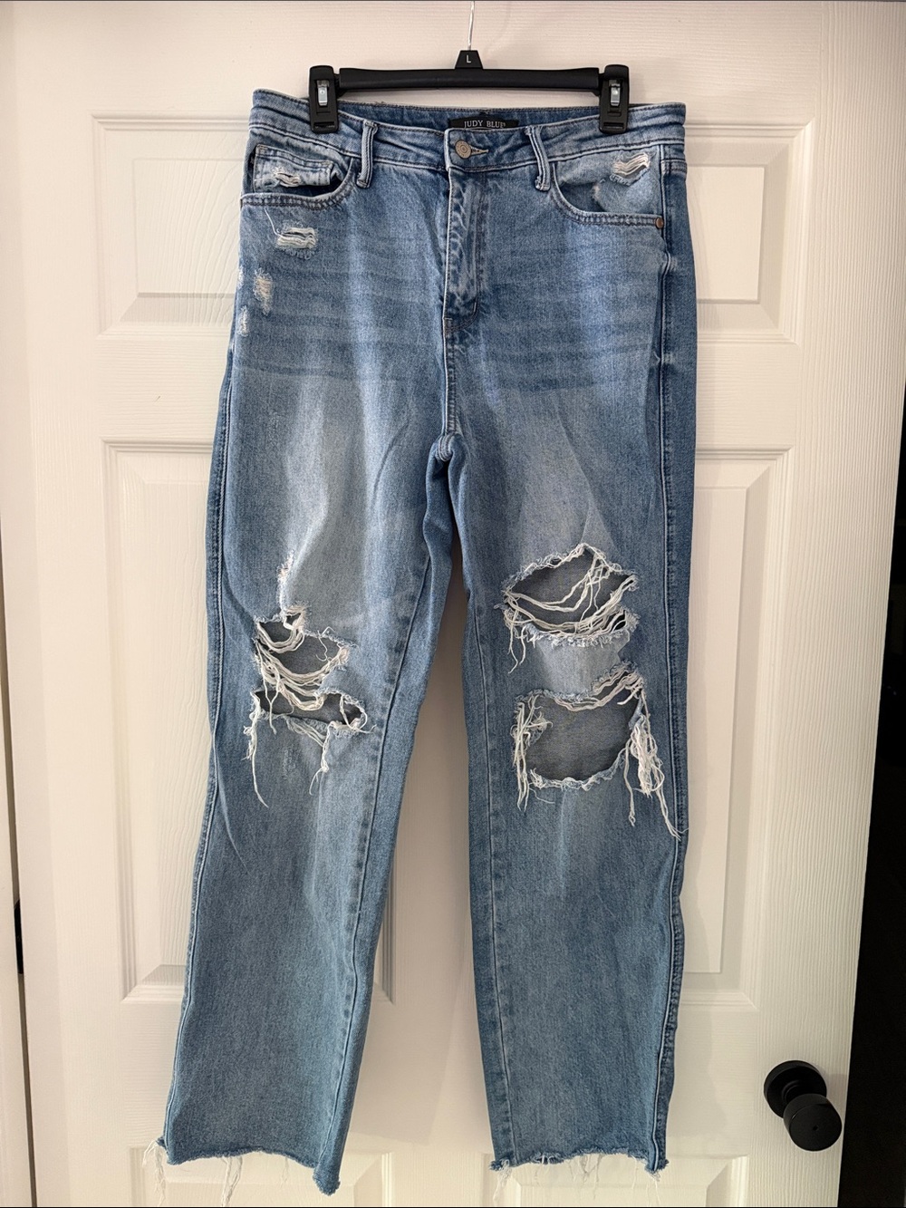 Judy Blue Rigid Magic Light Blue 90s Straight Leg Distressed Jeans
